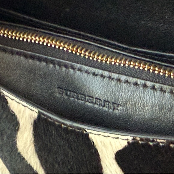 *RARE* EXCELLENT CONDITION Authentic Burberry calf hair zebra crossbody. - Picture 12 of 13
